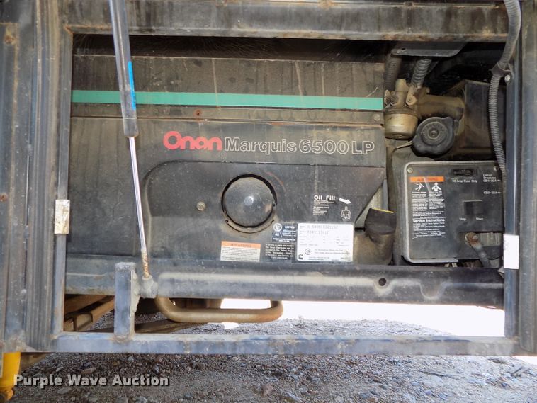 image for item DE7753 1994 Winnebago Vector RV