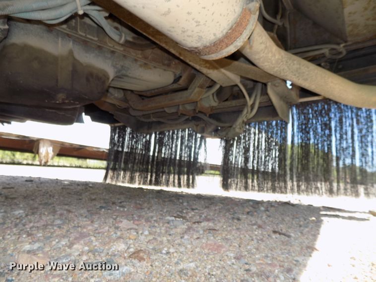 image for item DE7753 1994 Winnebago Vector RV