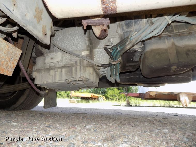 image for item DE7753 1994 Winnebago Vector RV