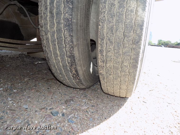 image for item DE7753 1994 Winnebago Vector RV