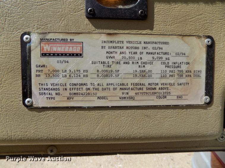 image for item DE7753 1994 Winnebago Vector RV