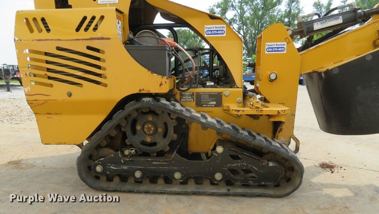 image for item DE8236 2013 Vermeer SC30TX stump grinder