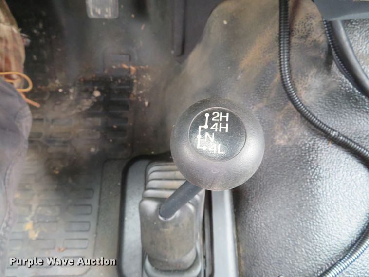 image for item DE8259 2011 Ford F350 Super Duty XL SuperCab utility bed pickup truck