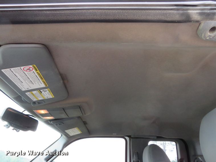 image for item DE8259 2011 Ford F350 Super Duty XL SuperCab utility bed pickup truck