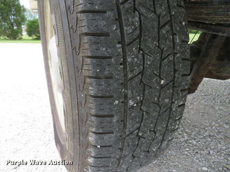 image for item DE8259 2011 Ford F350 Super Duty XL SuperCab utility bed pickup truck