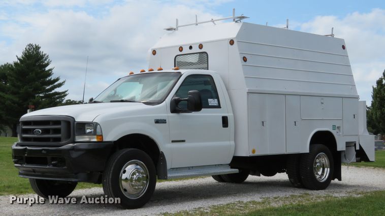 image for item DE8261 2002 Ford F550 Super Duty XL utility truck