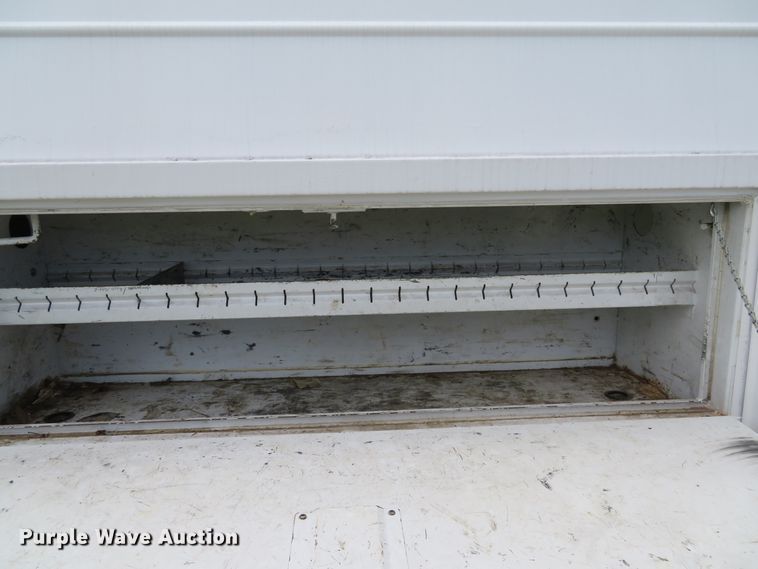 image for item DE8261 2002 Ford F550 Super Duty XL utility truck