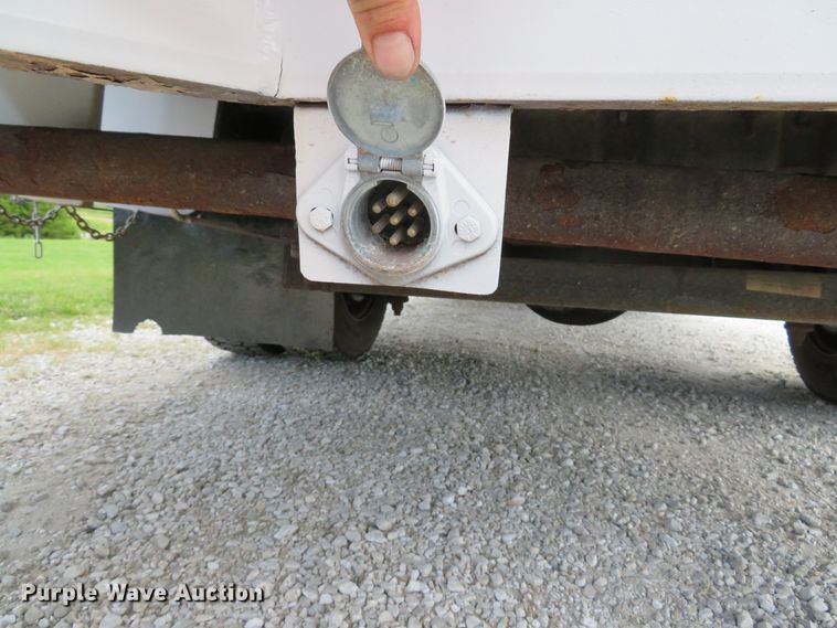 image for item DE8261 2002 Ford F550 Super Duty XL utility truck