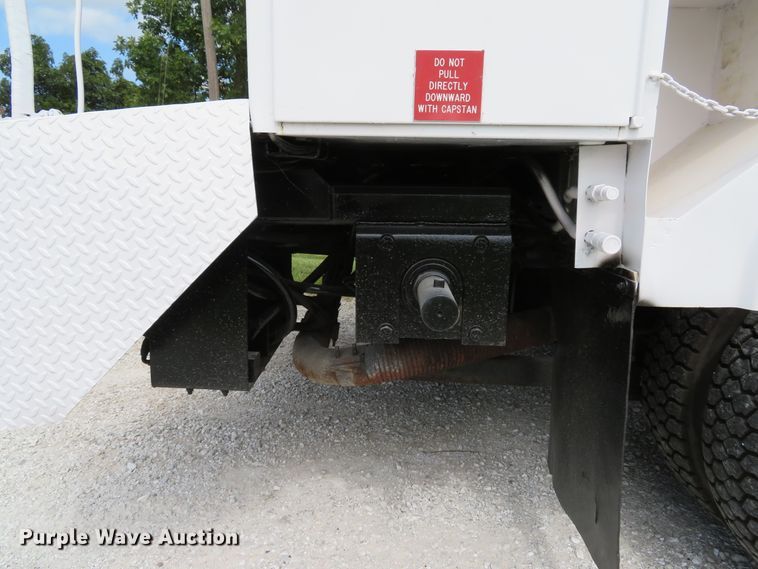 image for item DE8261 2002 Ford F550 Super Duty XL utility truck