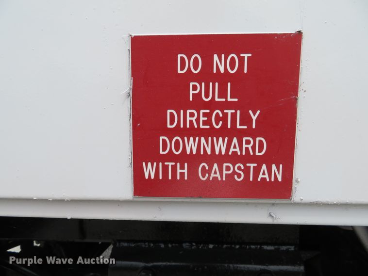 image for item DE8261 2002 Ford F550 Super Duty XL utility truck