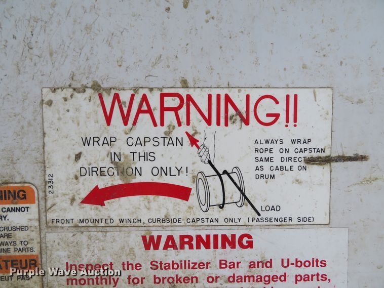 image for item DE8261 2002 Ford F550 Super Duty XL utility truck