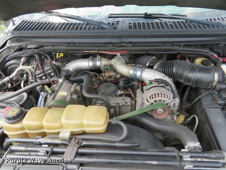 image for item DE8261 2002 Ford F550 Super Duty XL utility truck