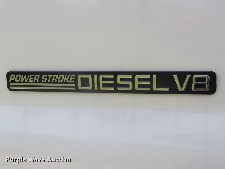 image for item DE8261 2002 Ford F550 Super Duty XL utility truck