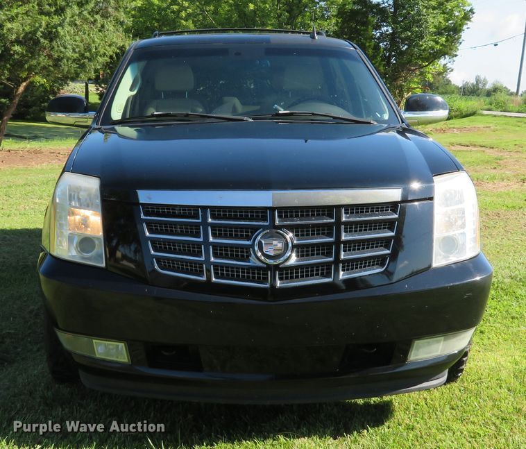 image for item DE8268 2007 Cadillac Escalade SUV