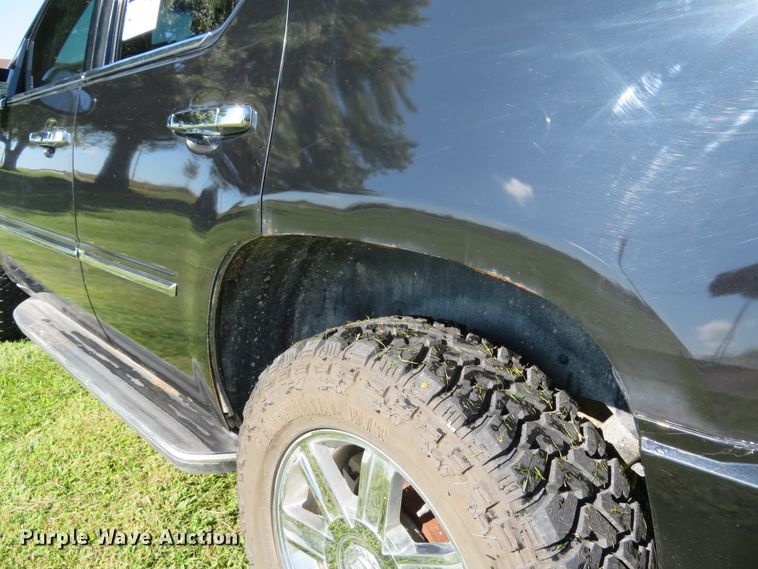 image for item DE8268 2007 Cadillac Escalade SUV