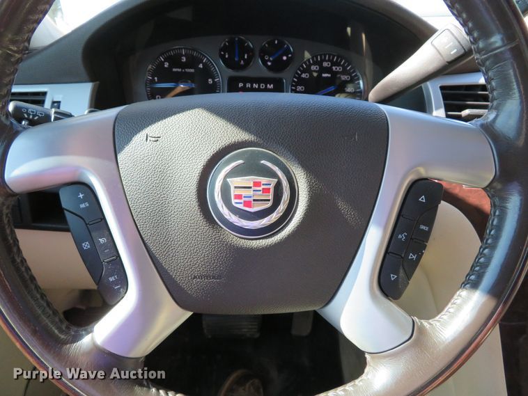 image for item DE8268 2007 Cadillac Escalade SUV
