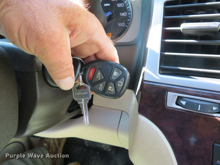 image for item DE8268 2007 Cadillac Escalade SUV