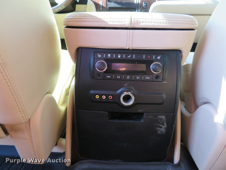 image for item DE8268 2007 Cadillac Escalade SUV