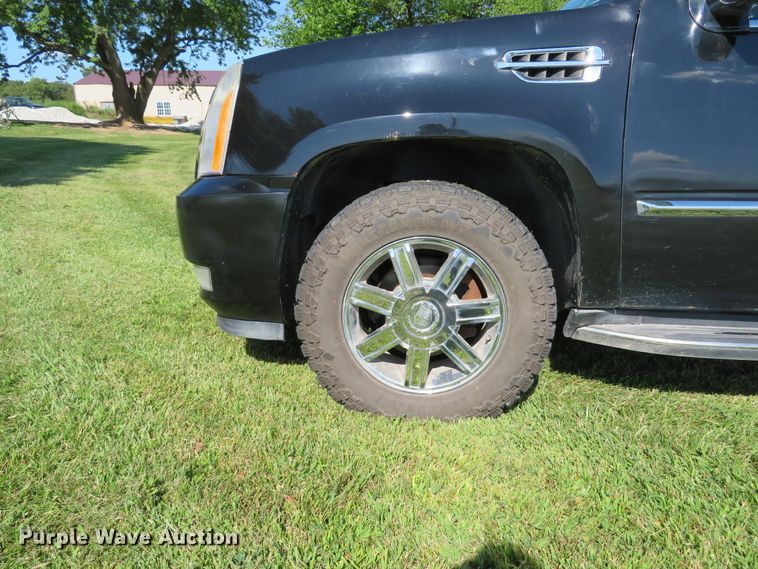image for item DE8268 2007 Cadillac Escalade SUV