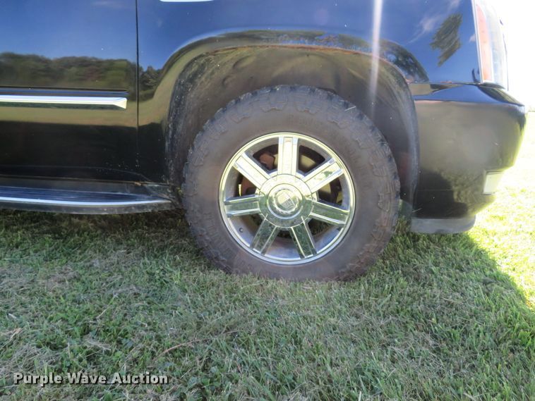 image for item DE8268 2007 Cadillac Escalade SUV