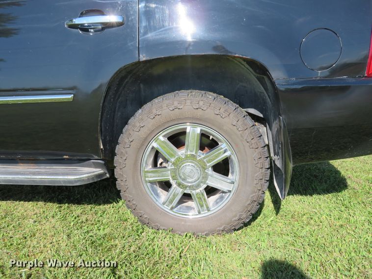 image for item DE8268 2007 Cadillac Escalade SUV