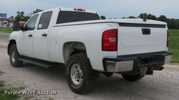 image for item DE8273 2009 Chevrolet Silverado 2500HD Crew Cab pickup truck