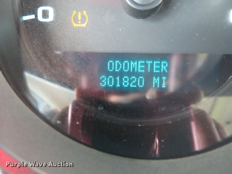 image for item DE8273 2009 Chevrolet Silverado 2500HD Crew Cab pickup truck