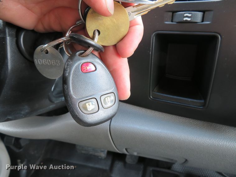 image for item DE8273 2009 Chevrolet Silverado 2500HD Crew Cab pickup truck