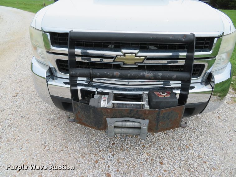 image for item DE8273 2009 Chevrolet Silverado 2500HD Crew Cab pickup truck