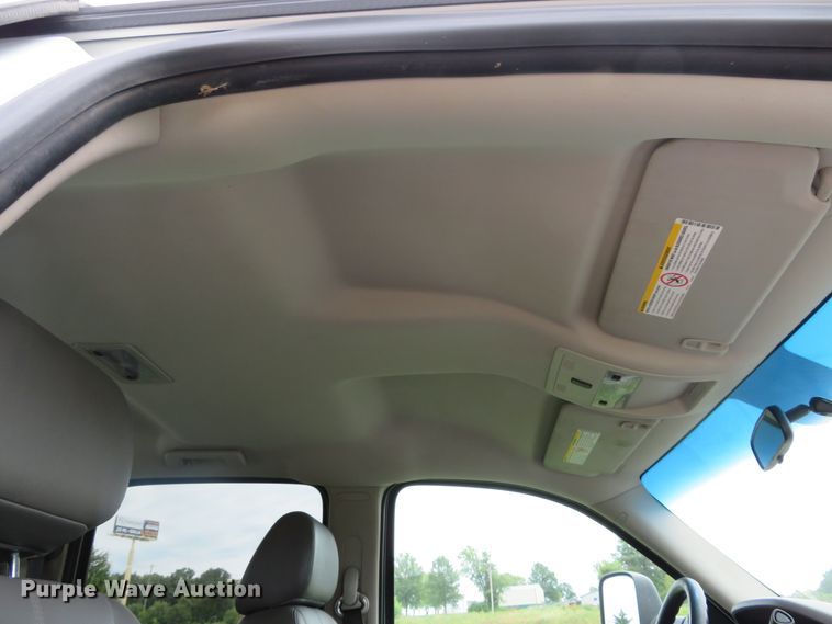 image for item DE8273 2009 Chevrolet Silverado 2500HD Crew Cab pickup truck