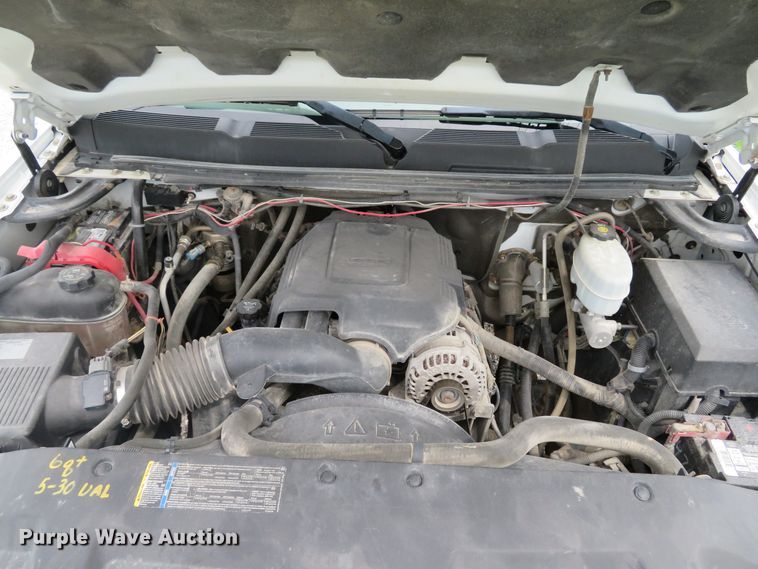 image for item DE8273 2009 Chevrolet Silverado 2500HD Crew Cab pickup truck