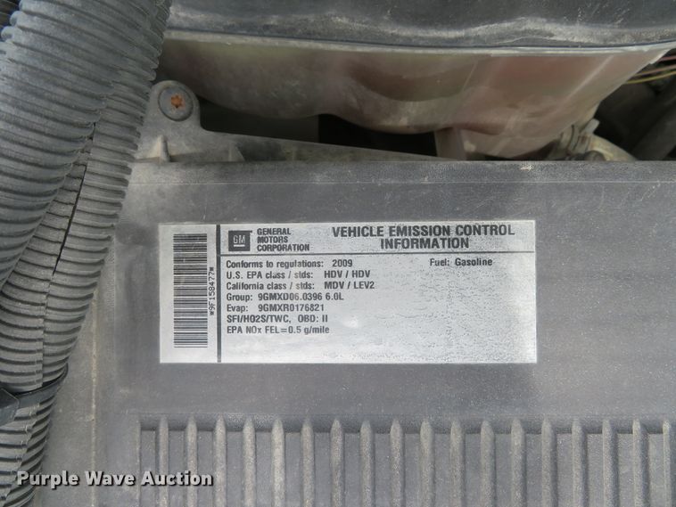 image for item DE8273 2009 Chevrolet Silverado 2500HD Crew Cab pickup truck