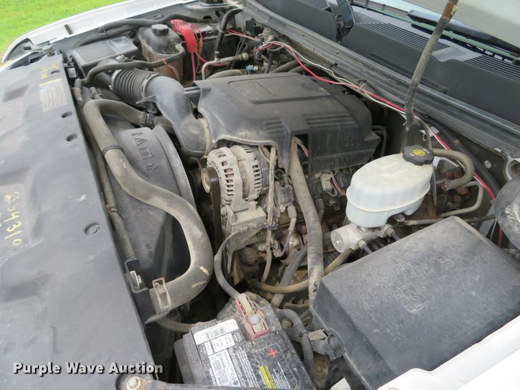 image for item DE8273 2009 Chevrolet Silverado 2500HD Crew Cab pickup truck