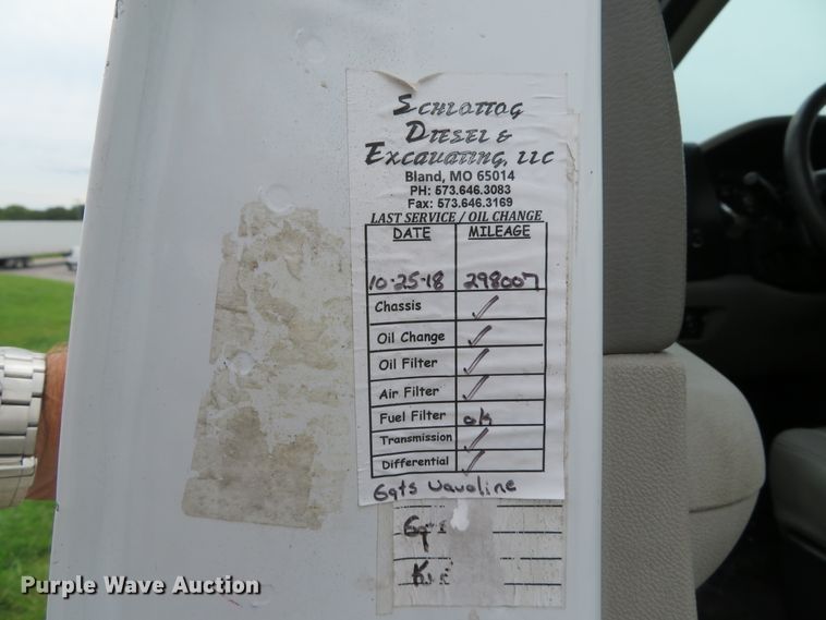 image for item DE8273 2009 Chevrolet Silverado 2500HD Crew Cab pickup truck