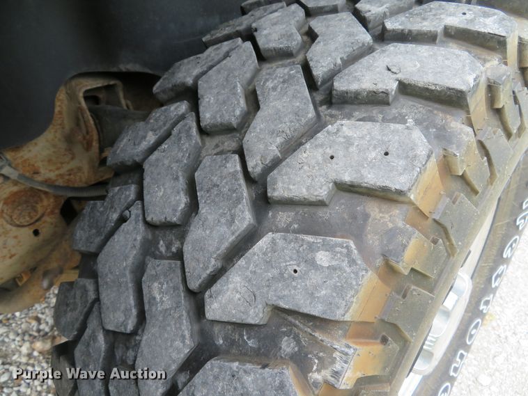 image for item DE8273 2009 Chevrolet Silverado 2500HD Crew Cab pickup truck