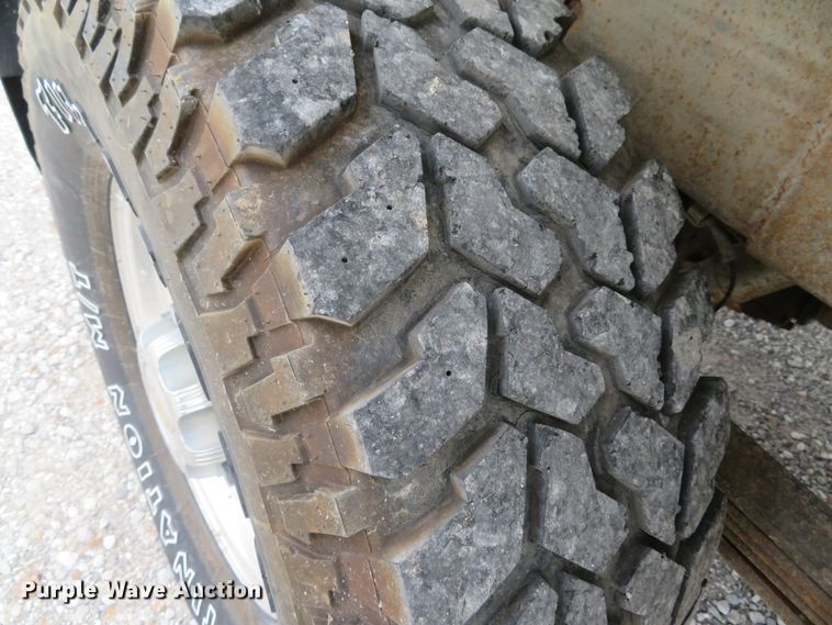 image for item DE8273 2009 Chevrolet Silverado 2500HD Crew Cab pickup truck