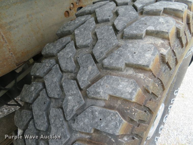 image for item DE8273 2009 Chevrolet Silverado 2500HD Crew Cab pickup truck