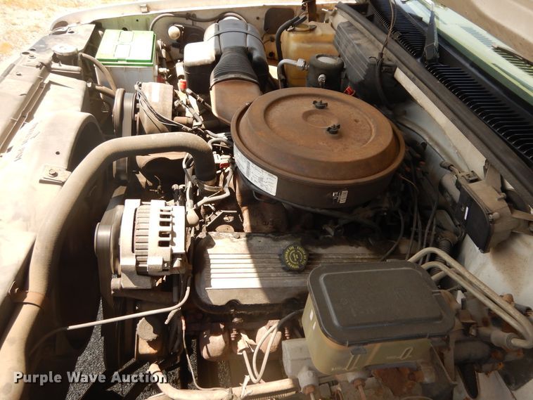 image for item DF6614 1994 GMC Sierra C3500HD bucket truck