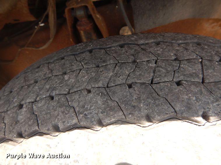 image for item DF6614 1994 GMC Sierra C3500HD bucket truck