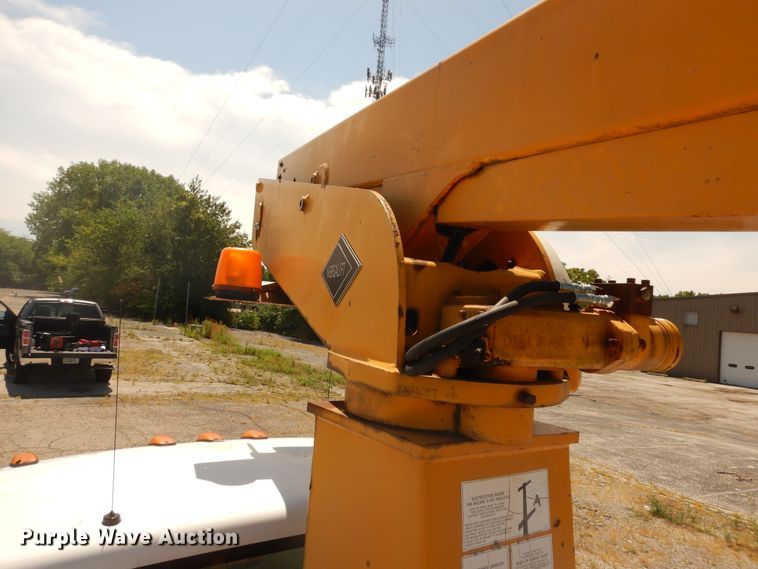 image for item DF6614 1994 GMC Sierra C3500HD bucket truck