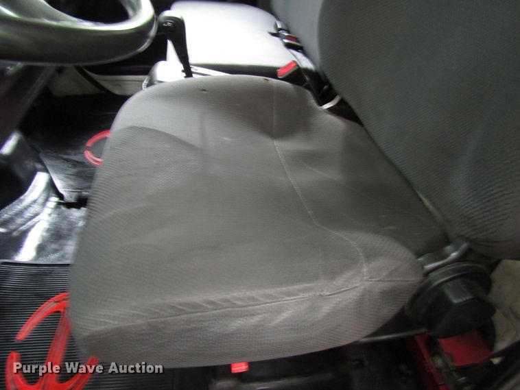 image for item DG1381 2012 Hino 268 box truck