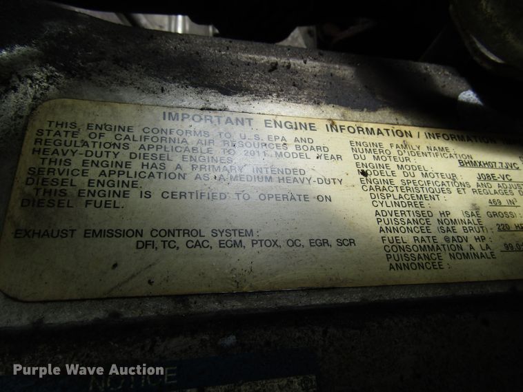 image for item DG1381 2012 Hino 268 box truck