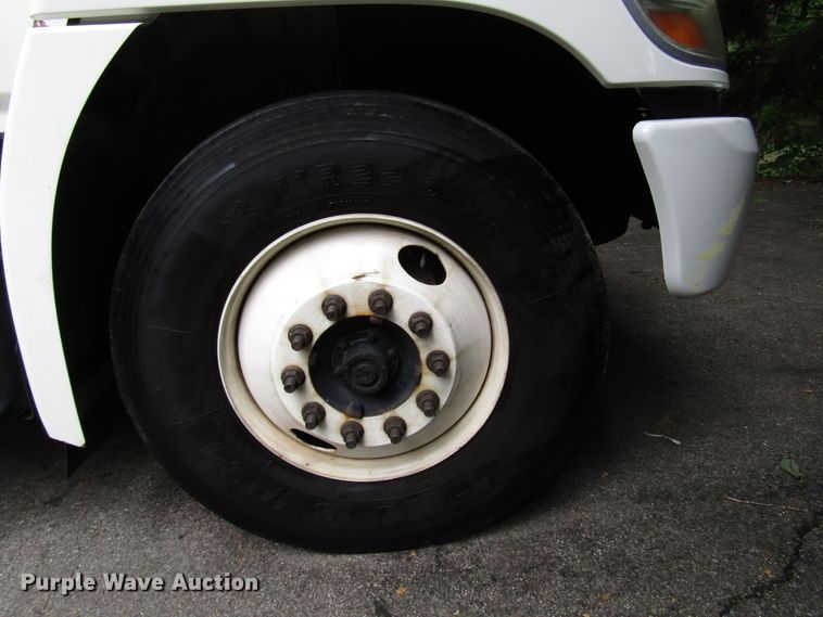 image for item DG1381 2012 Hino 268 box truck