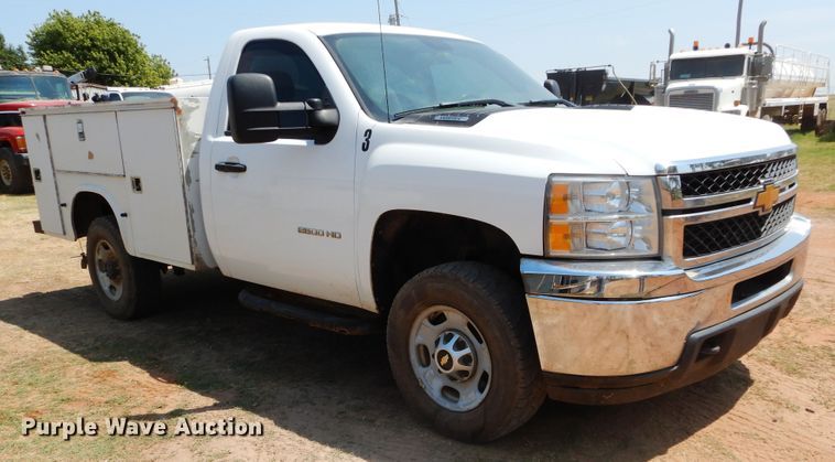 image for item DG4104 2012 Chevrolet Silverado 2500HD utility bed pickup truck