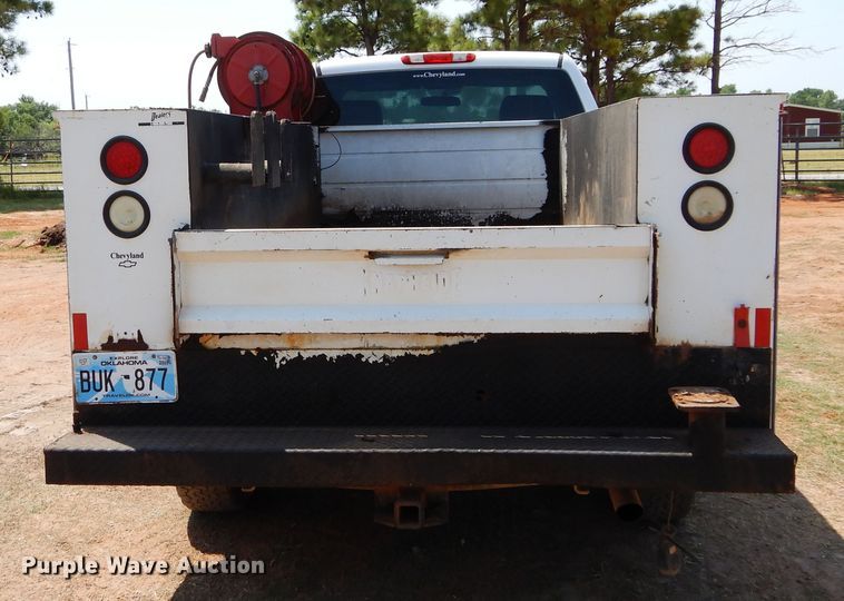 image for item DG4104 2012 Chevrolet Silverado 2500HD utility bed pickup truck