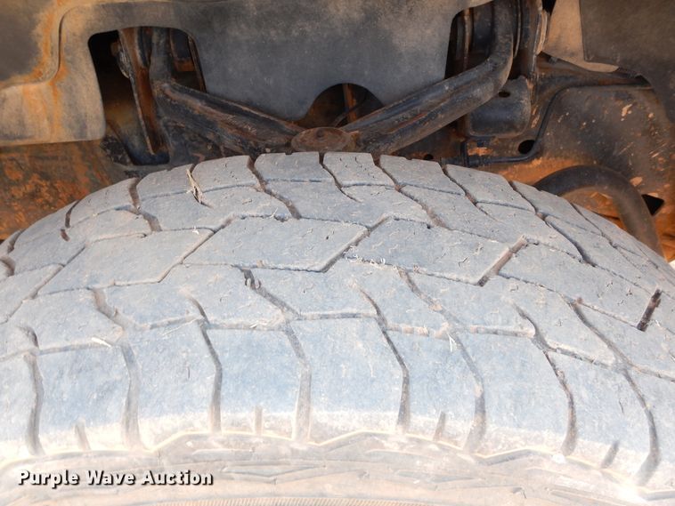 image for item DG4104 2012 Chevrolet Silverado 2500HD utility bed pickup truck