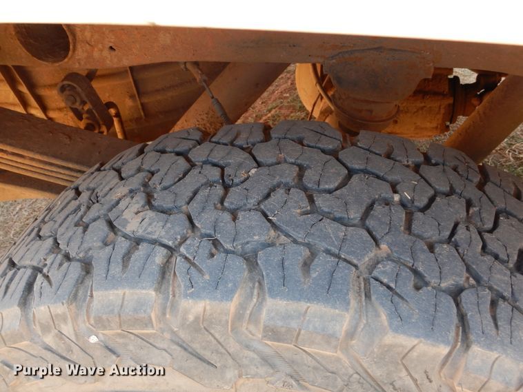 image for item DG4104 2012 Chevrolet Silverado 2500HD utility bed pickup truck