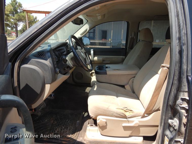 image for item DG4105 2007 Chevrolet Silverado 1500 Crew Cab pickup truck