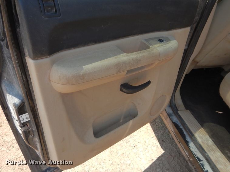 image for item DG4105 2007 Chevrolet Silverado 1500 Crew Cab pickup truck