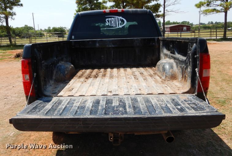 image for item DG4105 2007 Chevrolet Silverado 1500 Crew Cab pickup truck